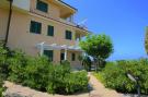 Holiday homeItaly - : Bottone