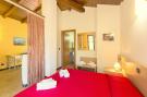 Holiday homeItaly - : Montebello Mono E