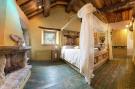 Holiday homeItaly - : Villa Mezzeria