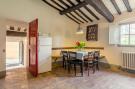 Holiday homeItaly - : Casa La Ruota