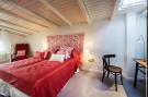 Holiday homeItaly - : Casa Tecla