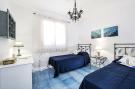 Holiday homeItaly - : Spuma di Mare - Riccio