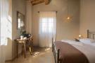 Holiday homeItaly - : Cipresso