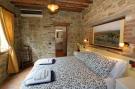 Holiday homeItaly - : Villa Sara