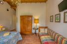 Holiday homeItaly - : Villa Giuli