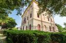 Holiday homeItaly - : Villa Fiorita Due