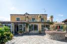 Holiday homeItaly - : Torre Zunivu