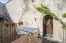 Holiday homeItaly - : Torre Zunivu