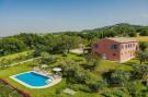 Holiday homeItaly - : Villa Cucco