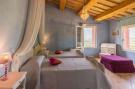 Holiday homeItaly - : Villa Cucco