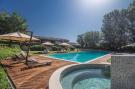 Holiday homeItaly - : Giardino - Taverna Grande