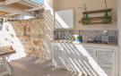 Holiday homeItaly - : Casa Rinadorata