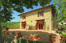 Holiday homeItaly - : Villa Jolanda