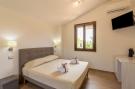 Holiday homeItaly - : PORZIONE DI VILLA CHRISTIAN