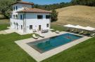 Holiday homeItaly - : Villa Il Cigno