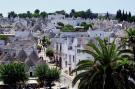 Holiday homeItaly - : Trullo dell'Ulivo per Due