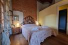 Holiday homeItaly - : La Traviata