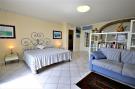 Holiday homeItaly - : Valentina