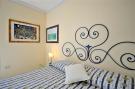 Holiday homeItaly - : Valentina