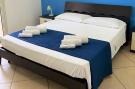 Holiday homeItaly - : Appartamento LatoMare