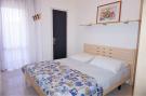 Holiday homeItaly - : Cutter B7