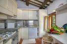 Holiday homeItaly - : Villa Faggio 8