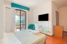 Holiday homeItaly - : Villa Serra Alta 16