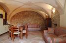 Holiday homeItaly - : Residence Borgo Alba Chiara, Toscolano-bilo 40-48 