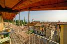 Holiday homeItaly - : Residence Borgo Alba Chiara, Toscolano-bilo 40-48 