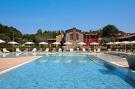 Holiday homeItaly - Lake District: Apartments Borgo Mondragon, Lazise-bilo comfort