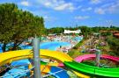 Holiday homeItaly - Lake District: Holiday park Bella Italia, Peschiera-Ibisco