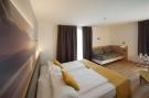 Holiday homeItaly - Lake District: Residence Ambassador Suite, Riva del Garda-suite b