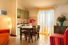 Holiday homeItaly - : Ferienanlage Villa Giada Imperia - Type Twin Room 