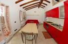 Holiday homeItaly - : Agri-tourism Borgo Ameno Casanova Lerrone B4