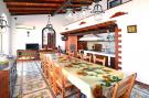 Holiday homeItaly - : holiday home Solarino-Casa mit Pool