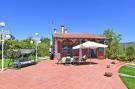 Holiday homeItaly - : holiday home Solarino-Casa mit Pool