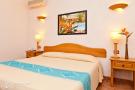 Holiday homeItaly - : BAIA DELLE PALME-Trilo 6