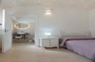 Holiday homeItaly - : Masseria Carperi - Trullo Il Focolare Cisternino