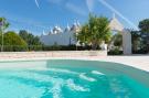 VakantiehuisItalië - : Masseria Carperi - Trullo Il Focolare Cisternino