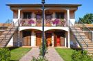 Holiday homeItaly - : Ferienanlage Le querce Bilo- piano terra o primo p