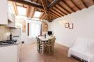 Holiday homeItaly - : Fattoria Bio Pieve a Salti MontalcinoTyp A 40 qm 3