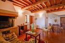 Holiday homeItaly - : Agri-tourism Le Capanne, Castiglion Fiorentino-Oli