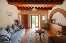 Holiday homeItaly - : Agri-tourism Le Capanne, Castiglion Fiorentino-Cas