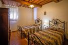 Holiday homeItaly - : Agri-tourism Le Capanne, Castiglion Fiorentino-Cas