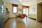 VakantiehuisItalië - : Apartments Torre Panorama, Bibione Pineda-Bivano B