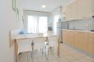 VakantiehuisItalië - : Apartments Villa Mara, Bibione-Res. Villa Mara, C1