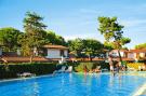 VakantiehuisItalië - : Holiday resort Villaggio Sole B, Bibione Spiaggia-