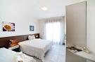 Holiday homeItaly - : Holiday resort Galeria Gran Madó, Caorle-Bilocale 