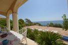 Holiday homeItaly - : Villa AcquaDiMare direkt am Meer in Fontane Bianch