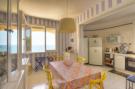 Holiday homeItaly - : Villa AcquaDiMare direkt am Meer in Fontane Bianch